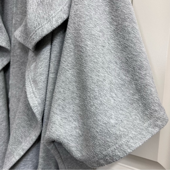 Z Supply Loft Fleece Oversize Cardigan in Heather Grey, Size XS/S - Picture 6 of 9